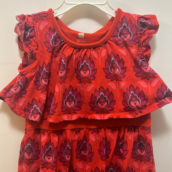 Tea dress with beautiful henna style print design. Top part overlays size 4 - Picture 2 of 6